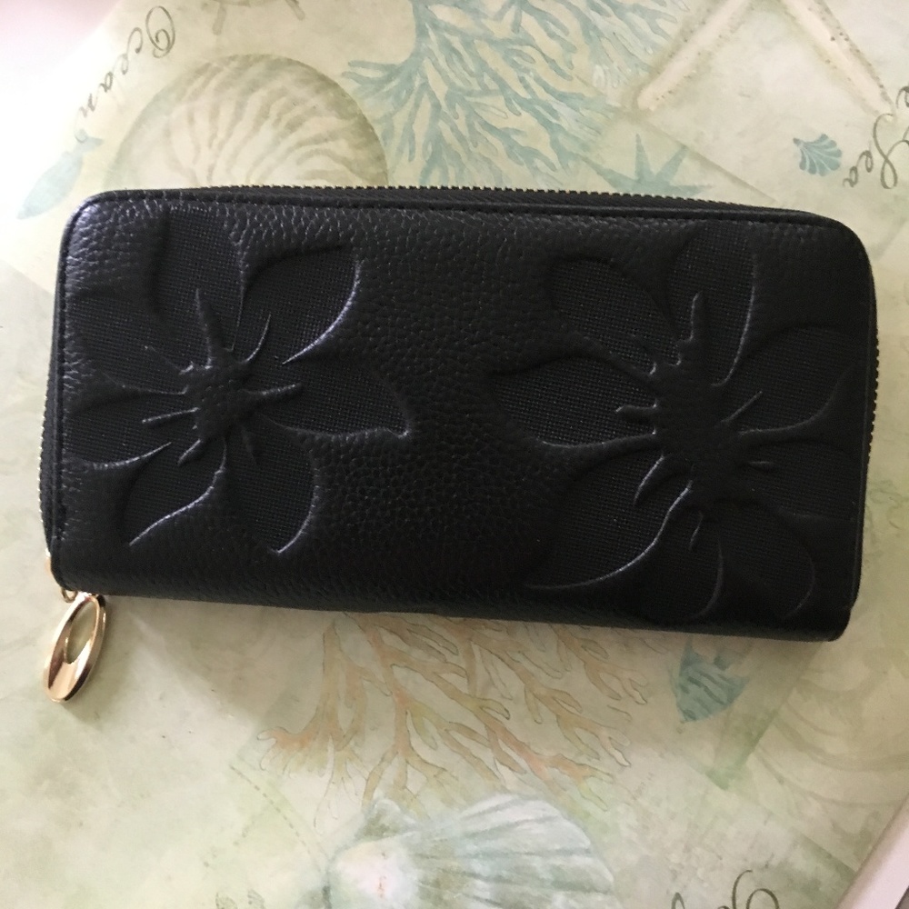 BRAND NEW BLACK WALLET  for cell etc